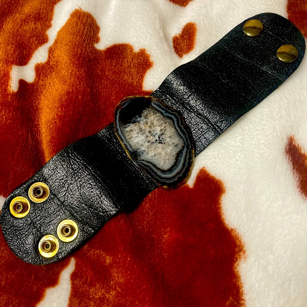 Bracelet w/ Natural Stone Leather Band